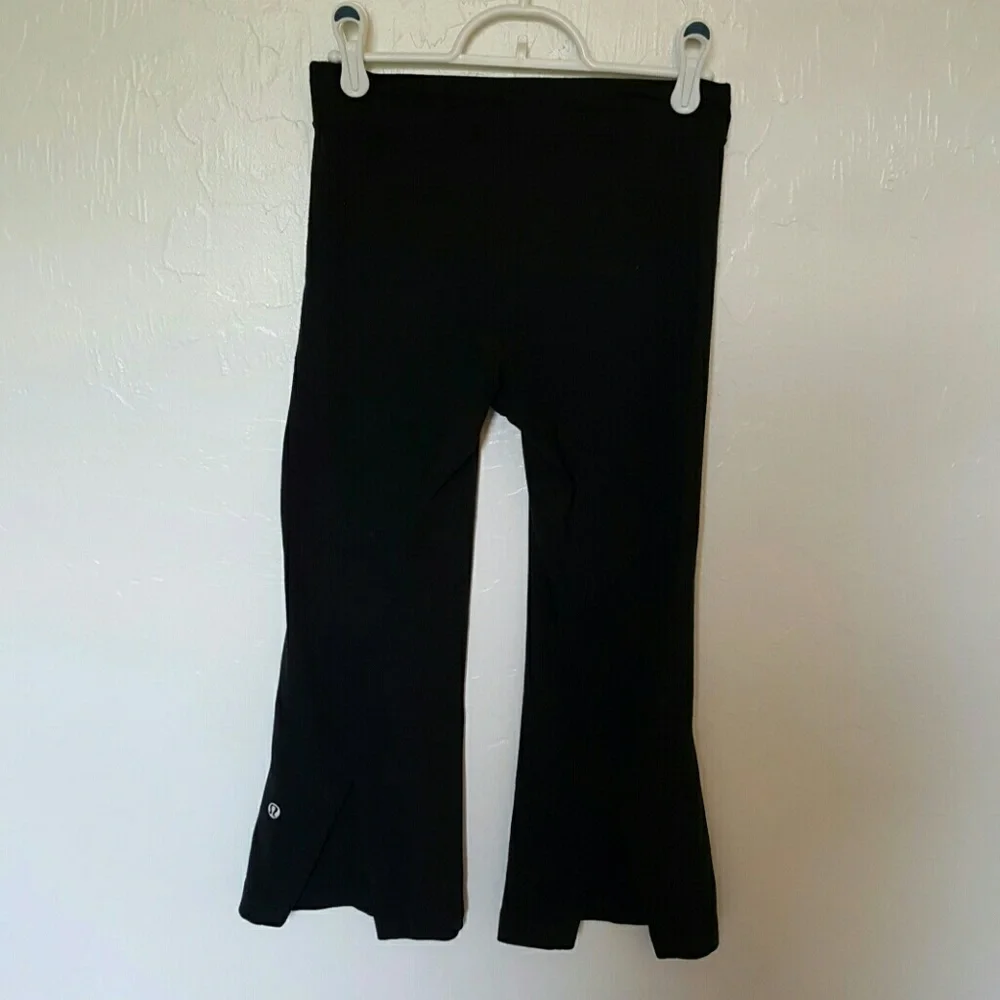 Lululemon Tadasana Slip Crop black capri women size 4